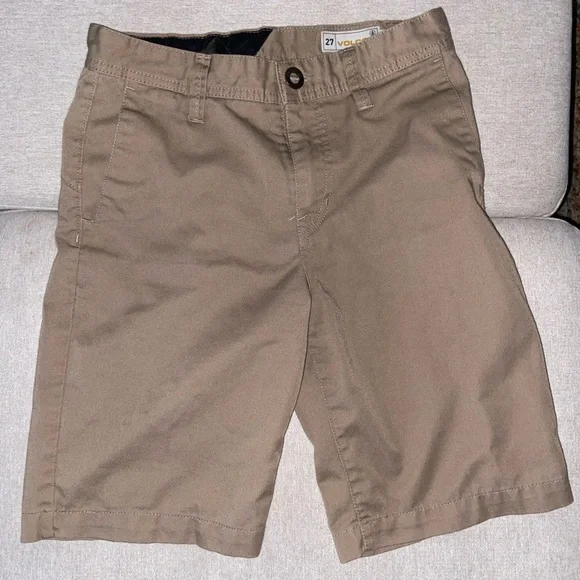 Volcom shorts - Picture 1 of 3